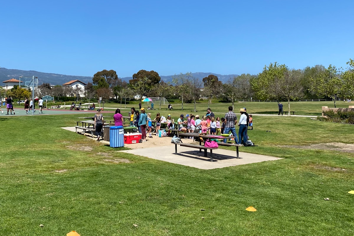 Small Group Picnic Area showing a family at a picnic table.